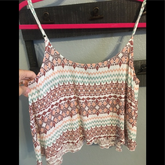 Express Crop Top - Picture 3 of 5